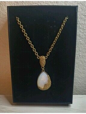 Heidi Daus Teardrop Stone Enhancer Pendant Crystal Chain Long Necklace Opal NWT